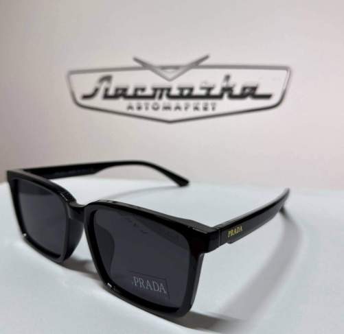 Очки солнцезащитные поляризационные PRADA P5216 C1